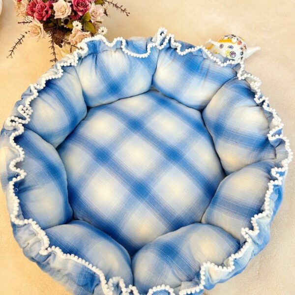 Plush Pet Bed - Soft Winter Cushion for Cats & Dogs - Image 2